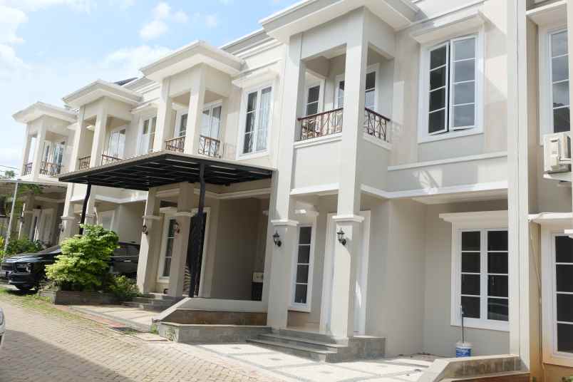 dijual rumah jalan raya jambore