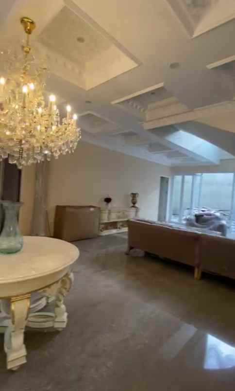 dijual rumah jalan raya kemang jakarta