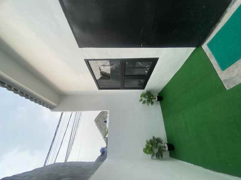 dijual rumah jalan raya megu cisoka