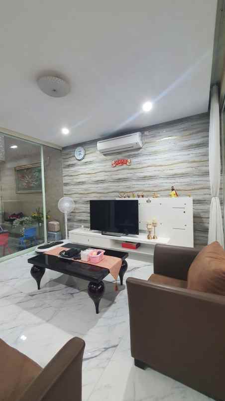 dijual rumah jalan stamford place citraland