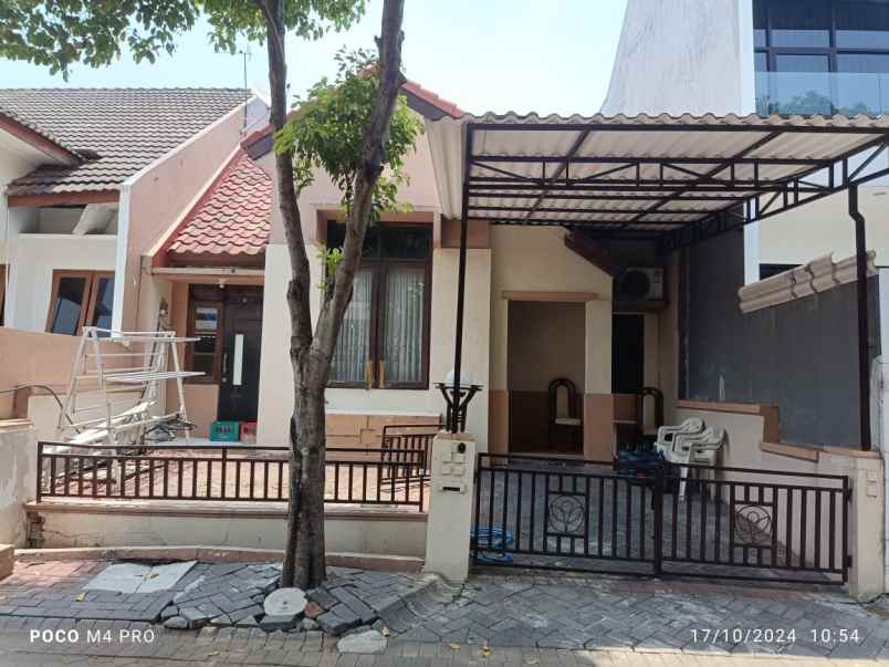 dijual rumah jalan taman puspa raya