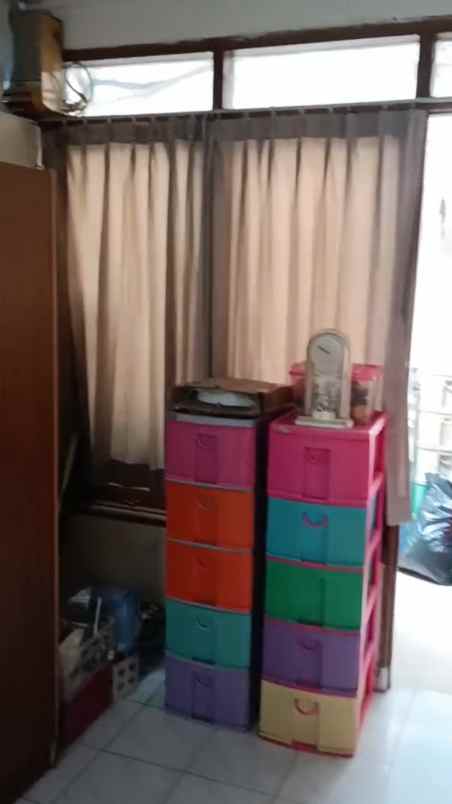 dijual rumah jalan taman puspa raya