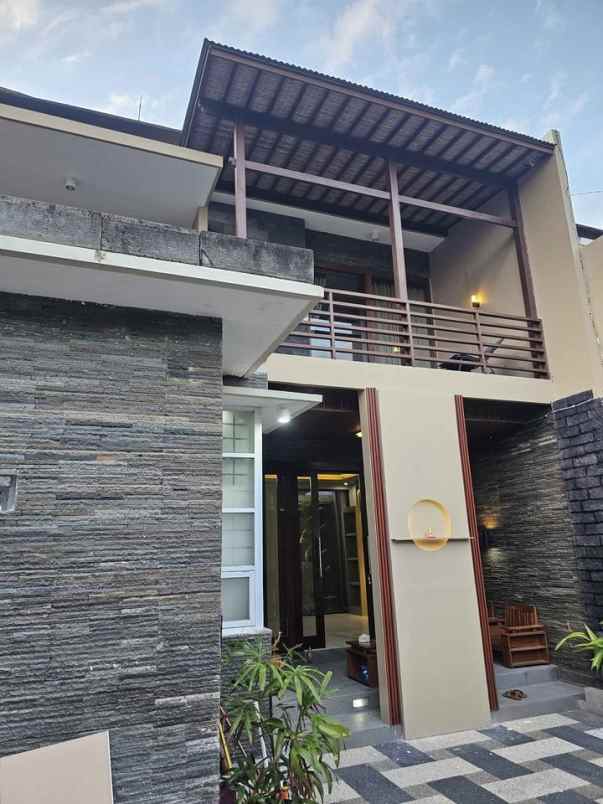 dijual rumah jalan tukad pakerisan
