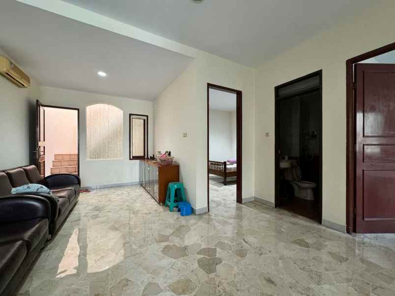 dijual rumah janur elok kelapa gading