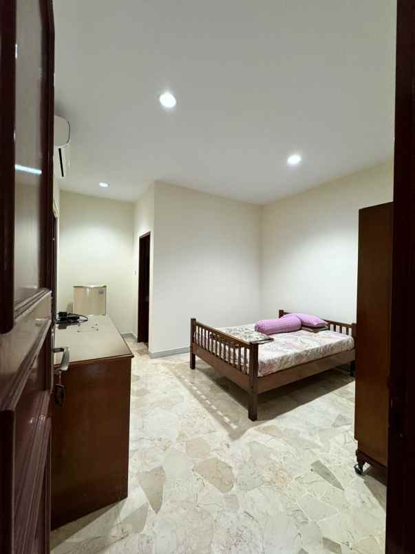 dijual rumah janur elok kelapa gading