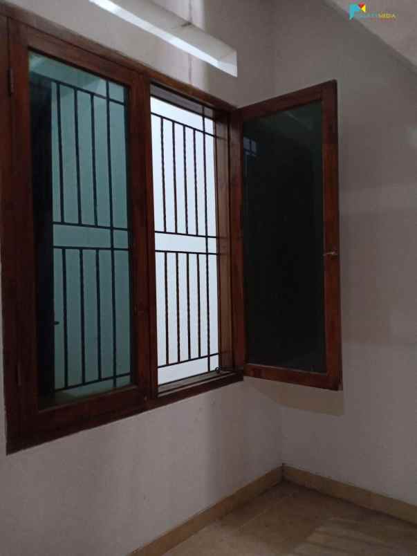 dijual rumah jati waringin pondok gede