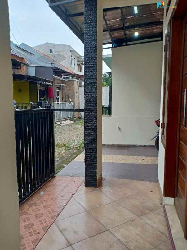 dijual rumah jati waringin pondok gede