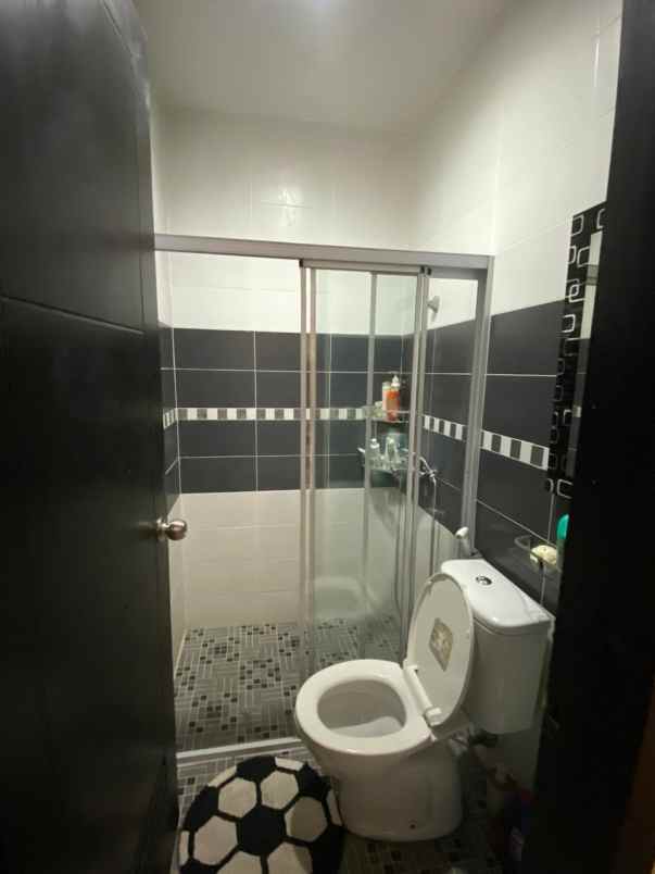 dijual rumah jaticempaka