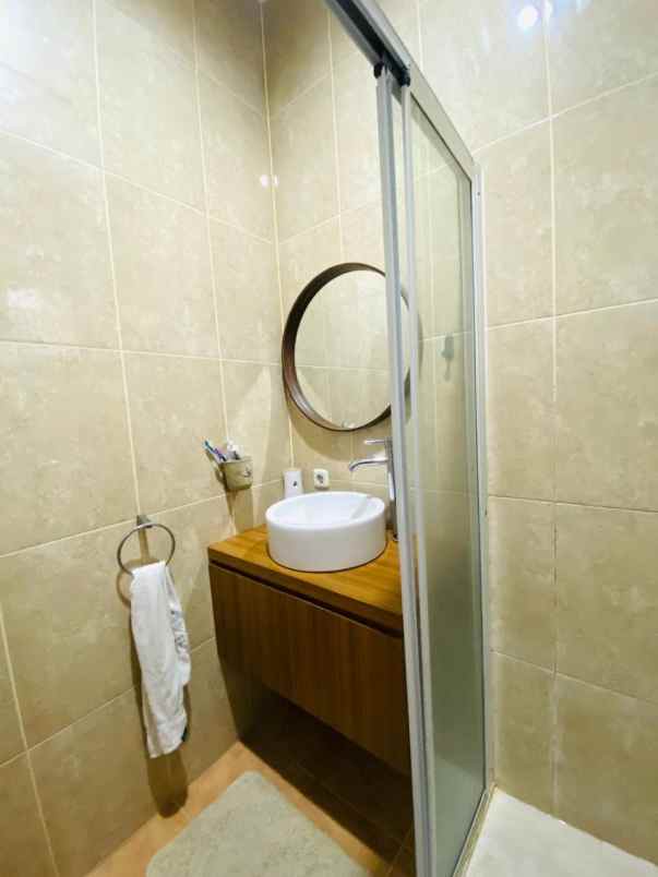 dijual rumah jaticempaka