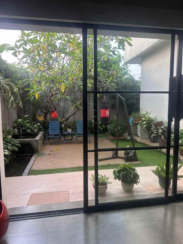 dijual rumah jaticempaka