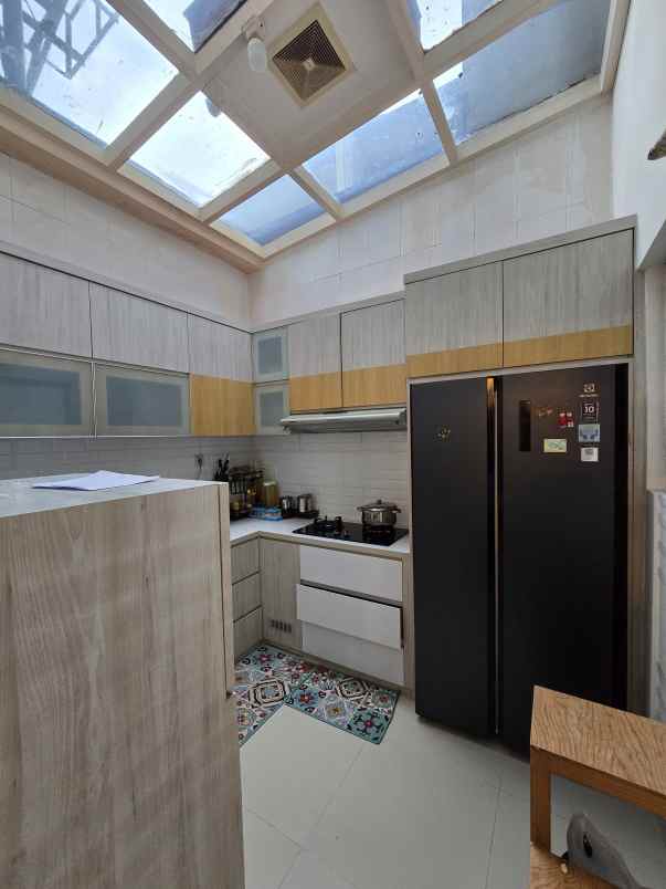 dijual rumah jatinegara jaktim