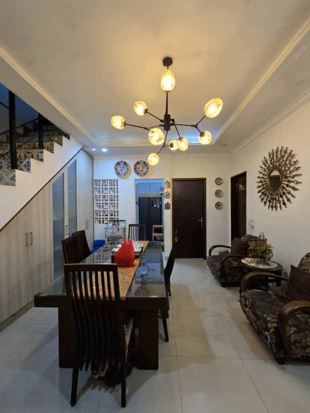 dijual rumah jatinegara jaktim