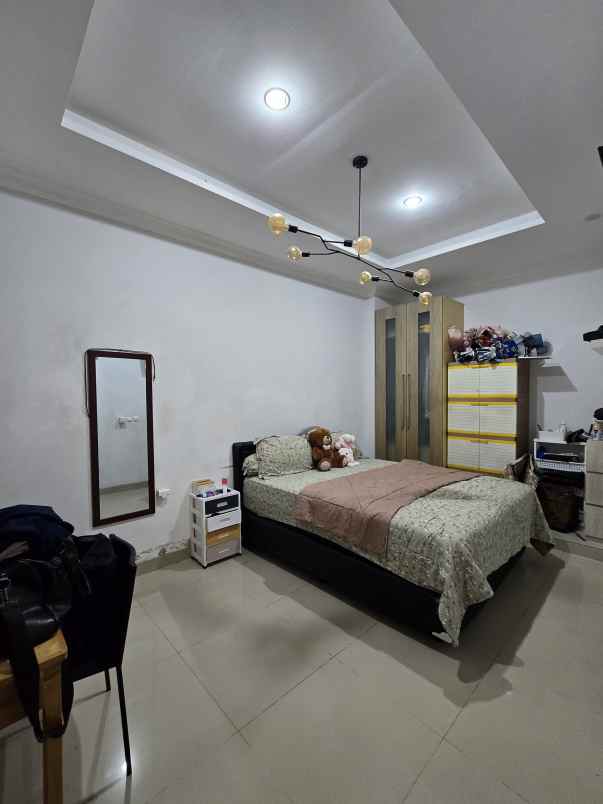 dijual rumah jatinegara jaktim