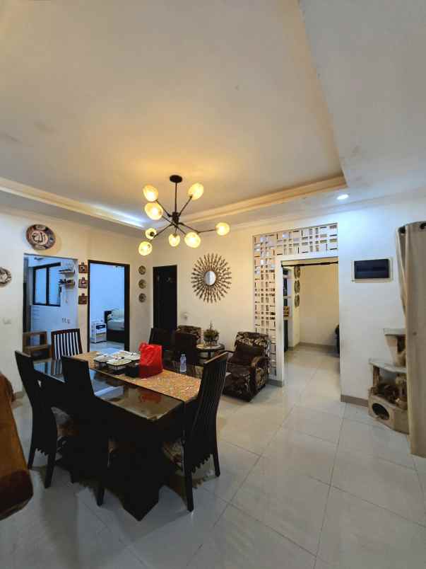 dijual rumah jatinegara jaktim