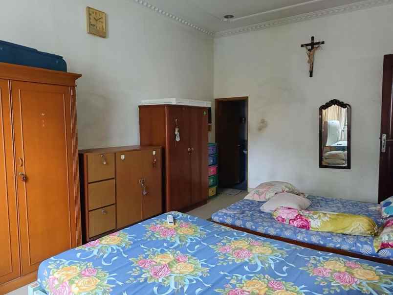 dijual rumah jelambar baru