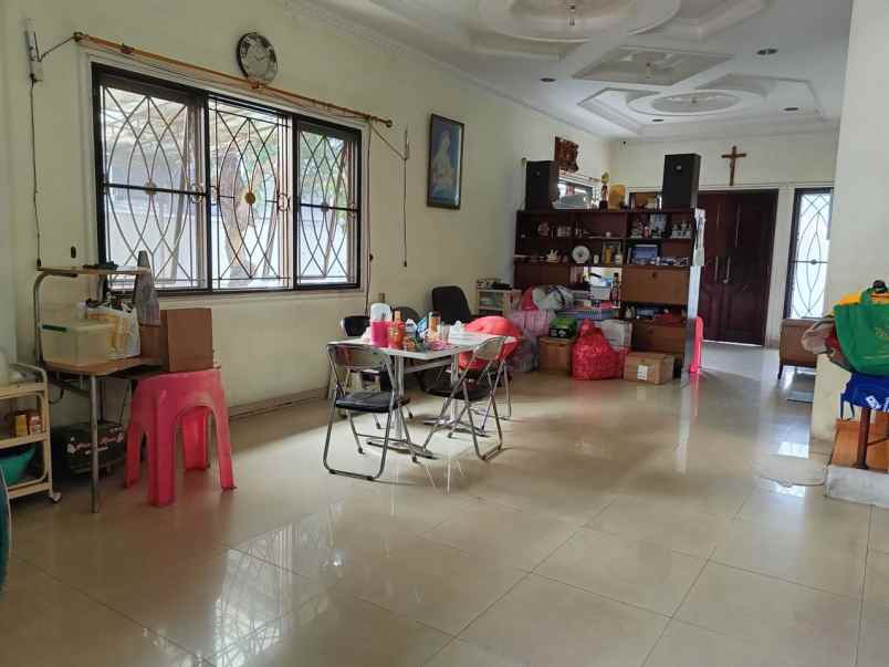 dijual rumah jelambar baru