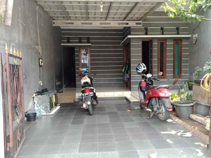 dijual rumah jl abadi pondok bambu