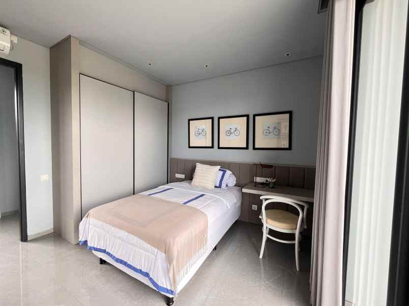 dijual rumah jl arjuna kalongan