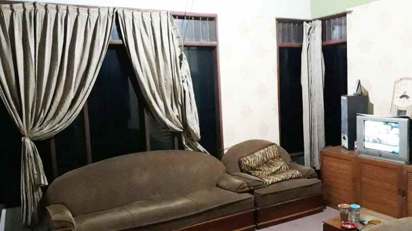 dijual rumah jl bahari kel cangkuang