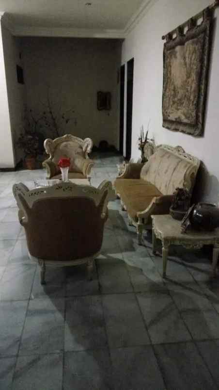 dijual rumah jl dharmahusada indah