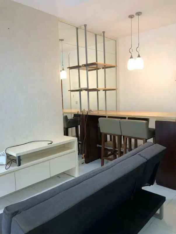 dijual rumah jl dharmahusada indah