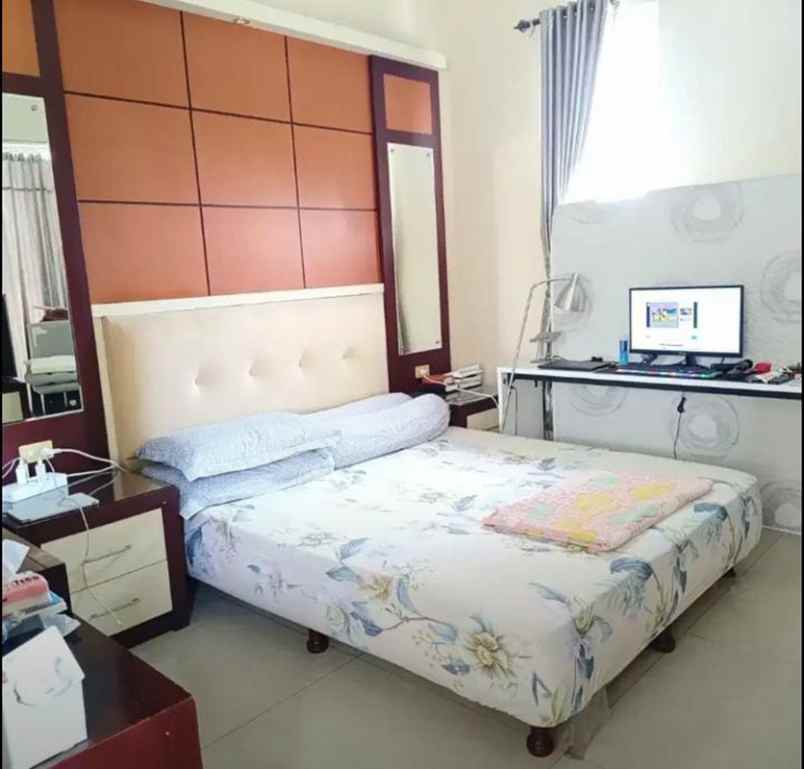 dijual rumah jl dharmahusada indah