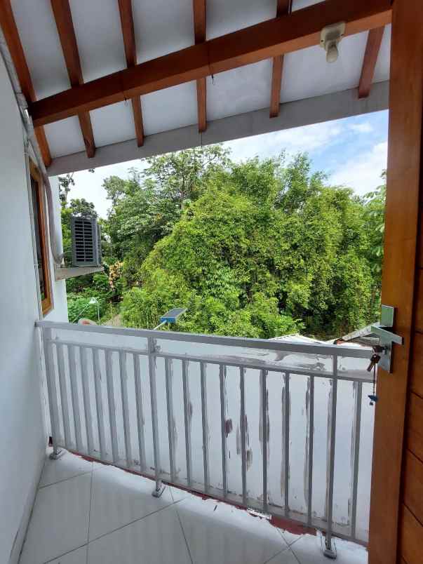 dijual rumah jl kaliurang km 12 5