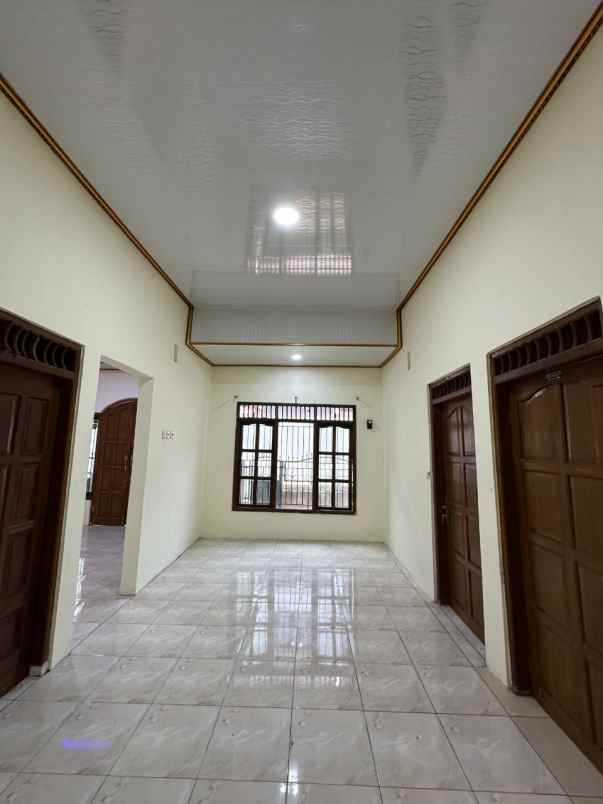 dijual rumah jl kaliurang km 12
