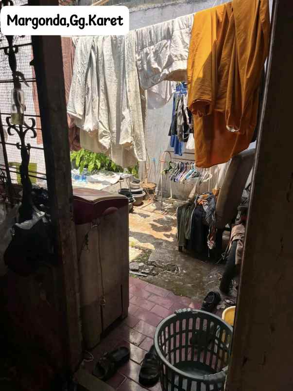 dijual rumah jl karet kemiri muka