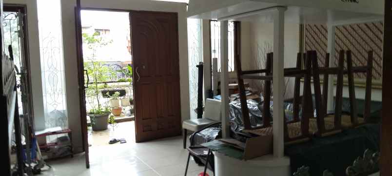 dijual rumah jl kemanggisan raya rt 2