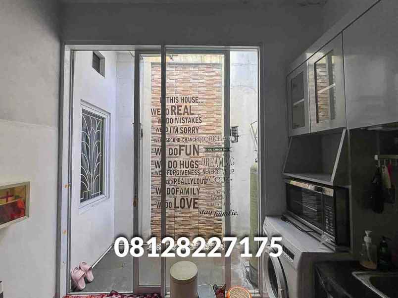 dijual rumah jl kemiri raya pd cabe