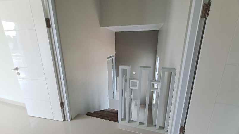 dijual rumah jl kramat asem pancoran