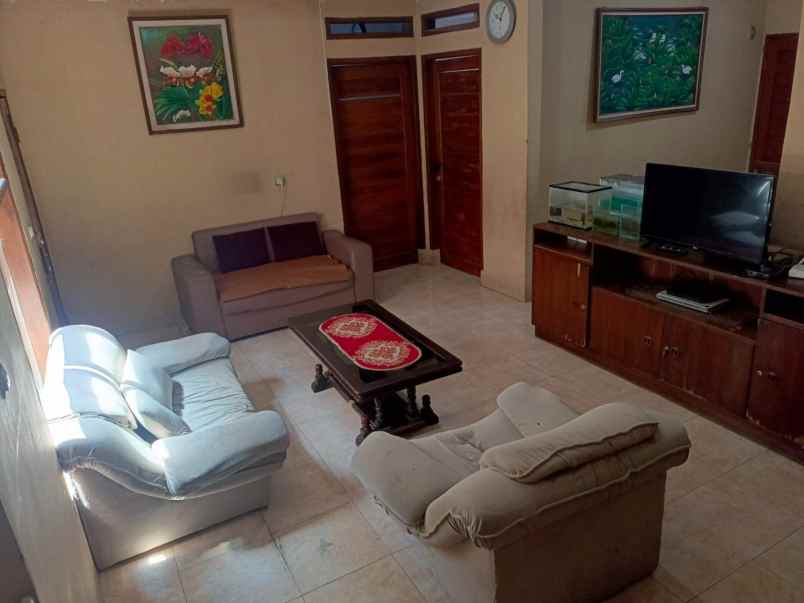 dijual rumah jl merkuri komplek