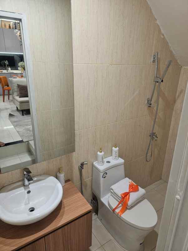 dijual rumah jl raya cadas kukun