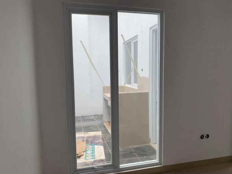 dijual rumah jl raya cigorowong jl