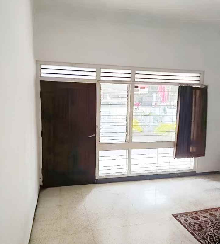 dijual rumah jl raya mojosongo no 53 rt