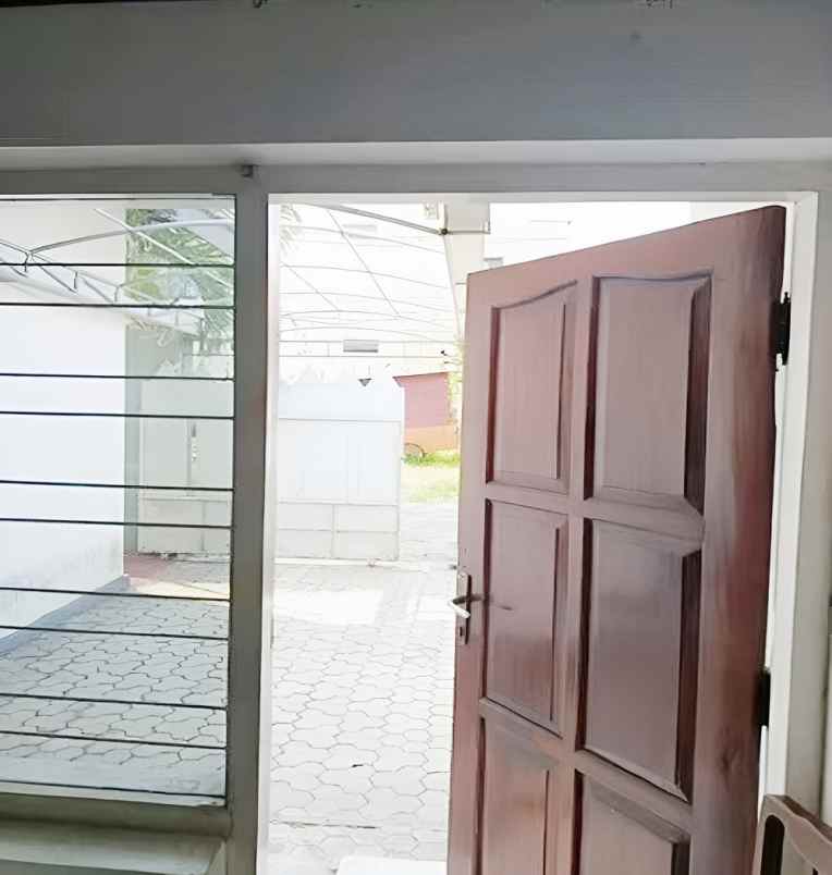 dijual rumah jl raya mojosongo no 53 rt