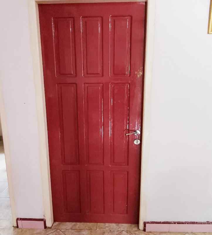 dijual rumah jl raya upua baguala rt