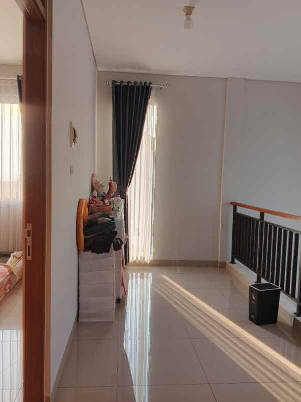 dijual rumah jl villa bandung indah no