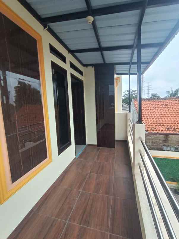 dijual rumah jln k h hasyim ashari