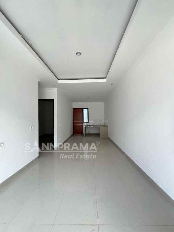 dijual rumah jln raya harjamukti