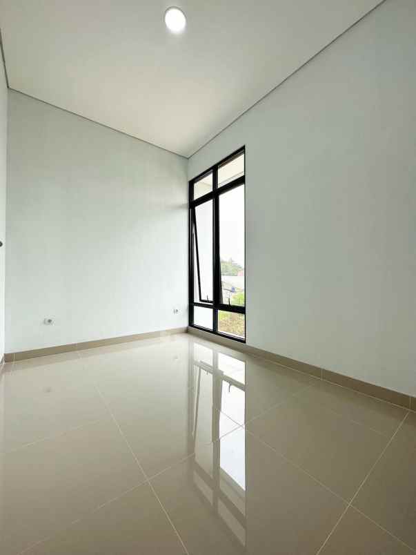 dijual rumah jln terusan mabes hankam setu