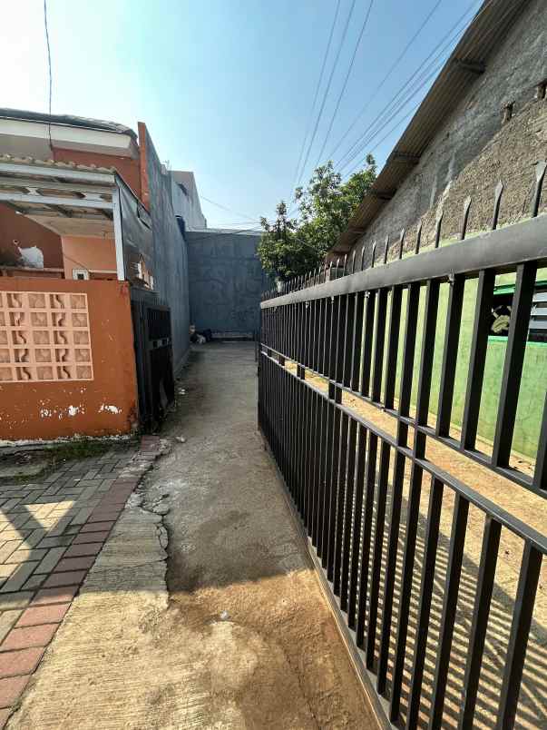 dijual rumah kalibaru cilodong depok