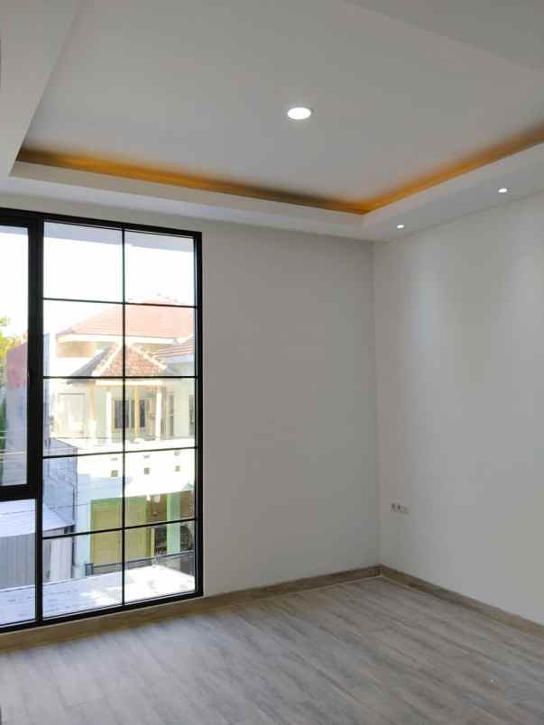 dijual rumah kalikepiting