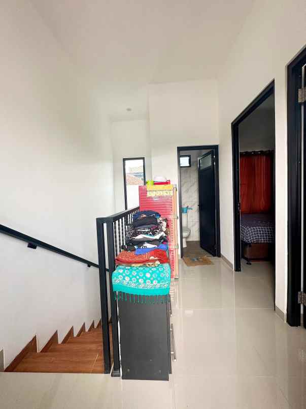 dijual rumah kalisari