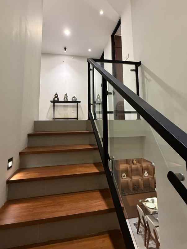 dijual rumah kaliurang km 10