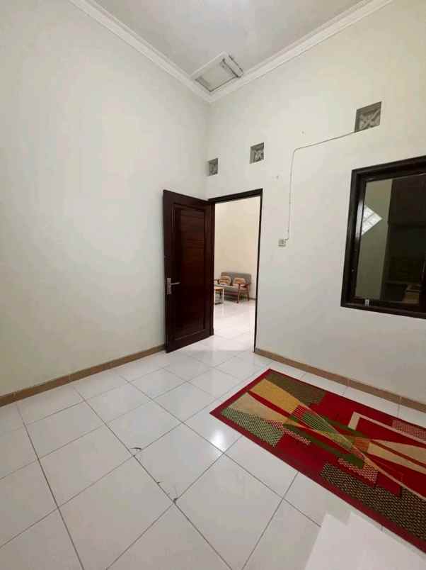 dijual rumah kampus unriyo