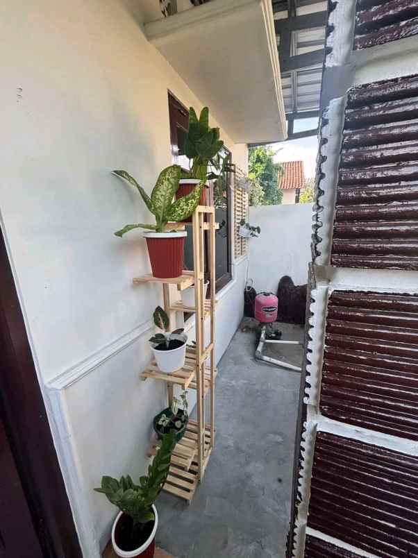 dijual rumah kampus unriyo