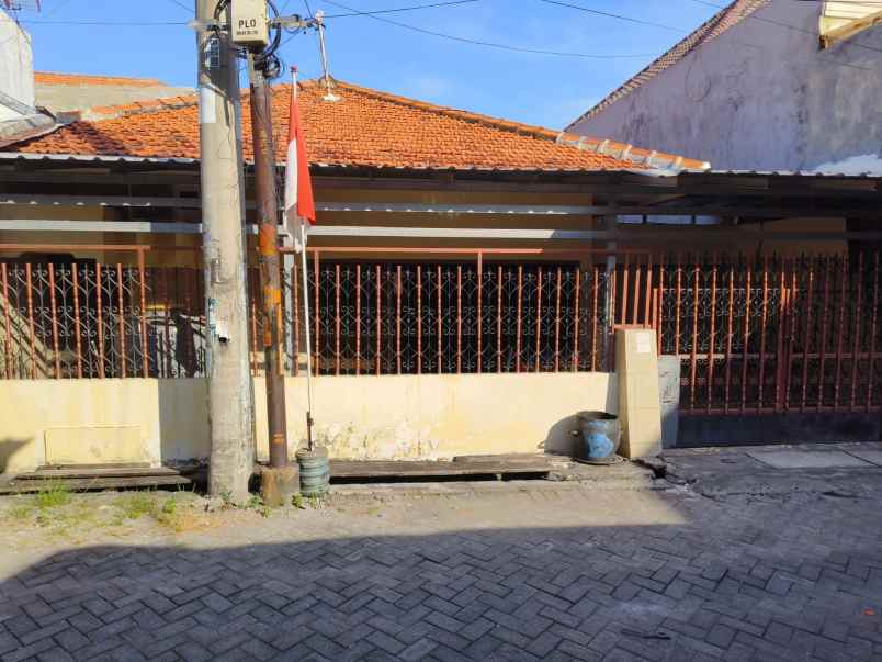 dijual rumah karang asem