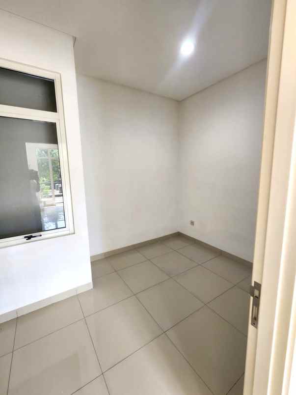 dijual rumah katamaran indah pik